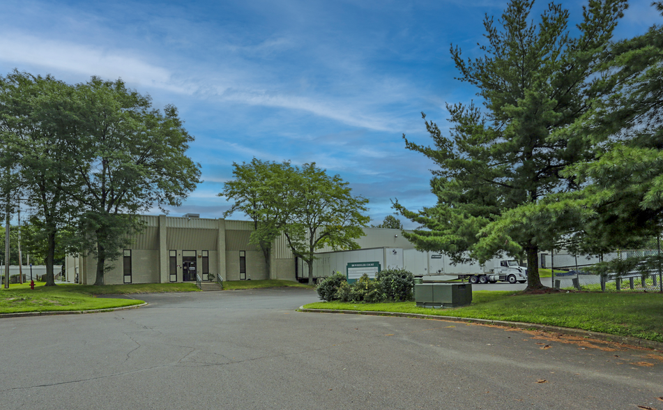 180 Wheeler Ct, Langhorne, PA en alquiler - Foto del edificio - Imagen 1 de 8