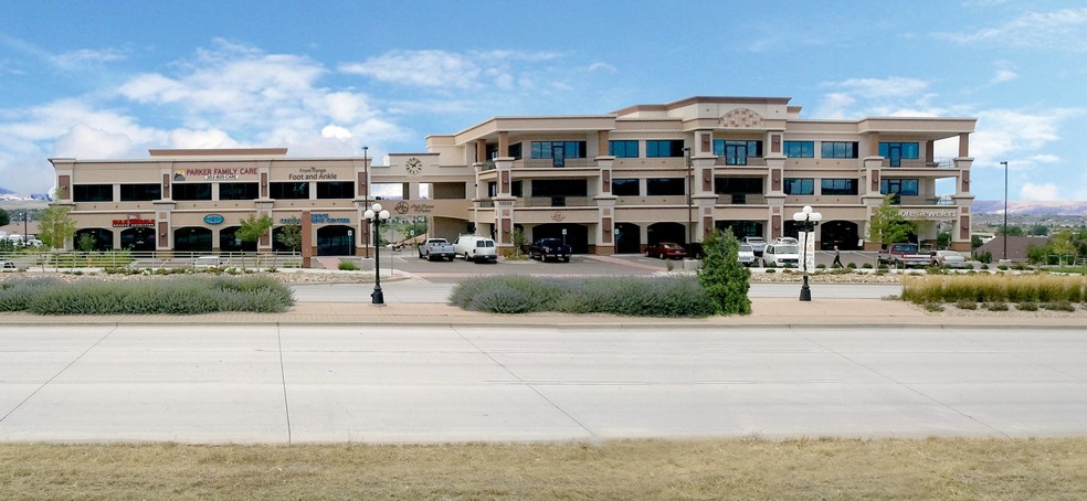 10233 S Parker Rd, Parker, CO en alquiler - Foto principal - Imagen 1 de 7