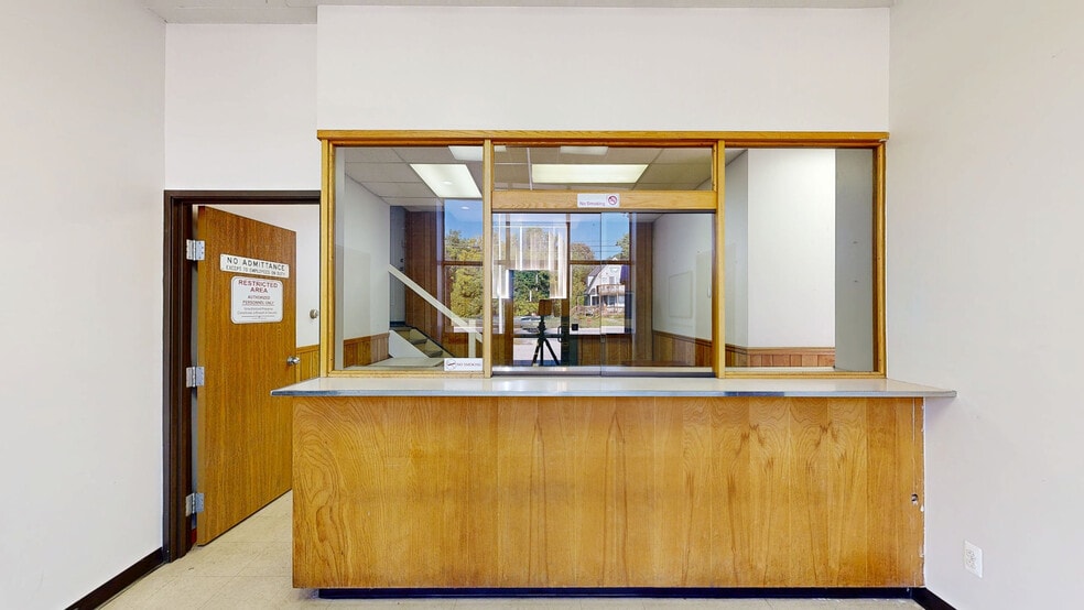 Free Trade Zone Warehouse cartera de 2 inmuebles en venta en LoopNet.es - Matterport 3D Scan - Imagen 3 de 40