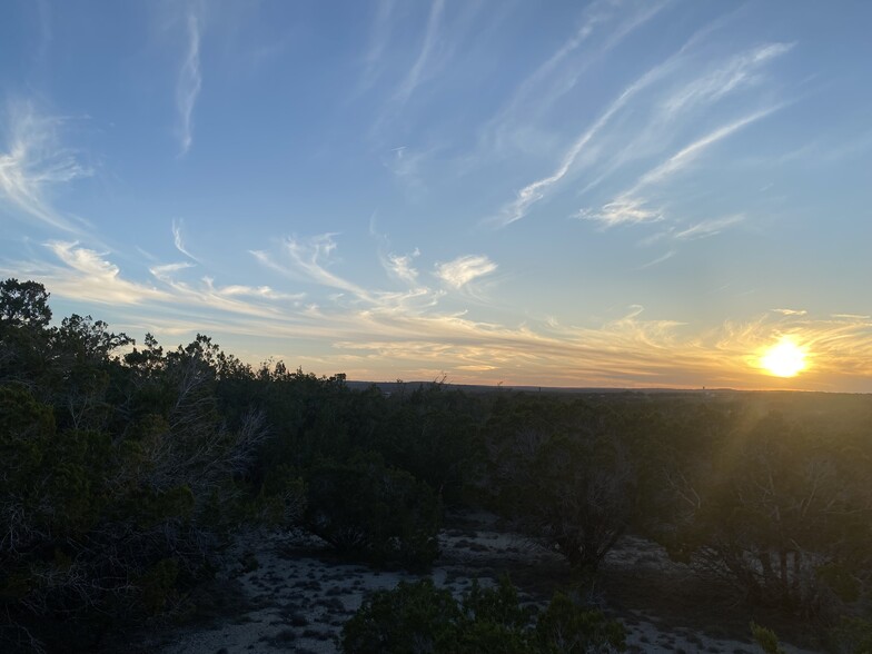 W Hwy. 290, Dripping Springs, TX en venta - Foto del edificio - Imagen 2 de 16