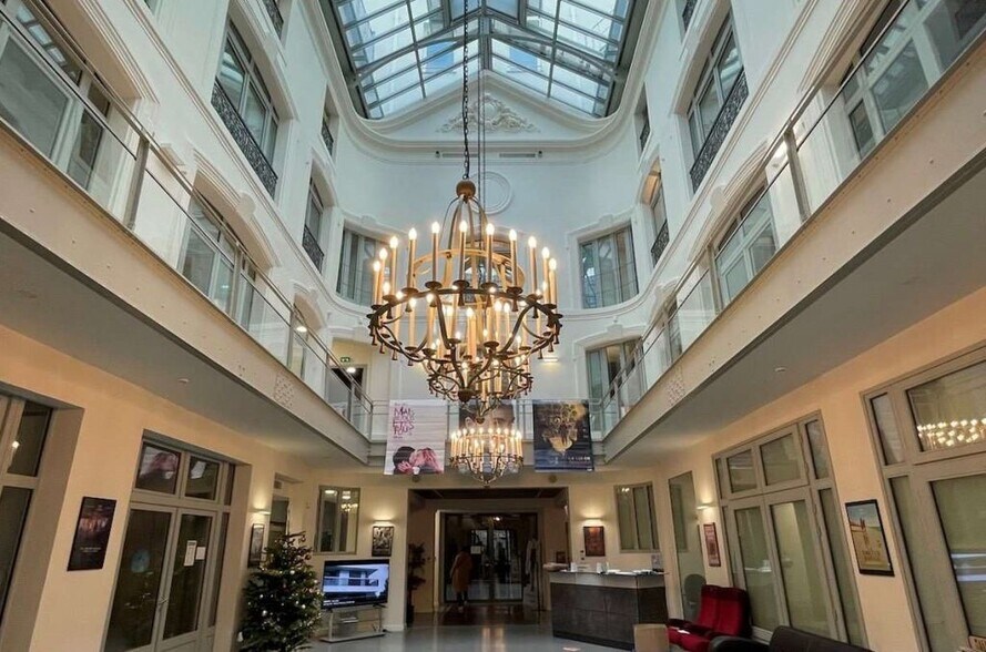 65 Rue De Dunkerque, Paris en alquiler - Foto del edificio - Imagen 2 de 15