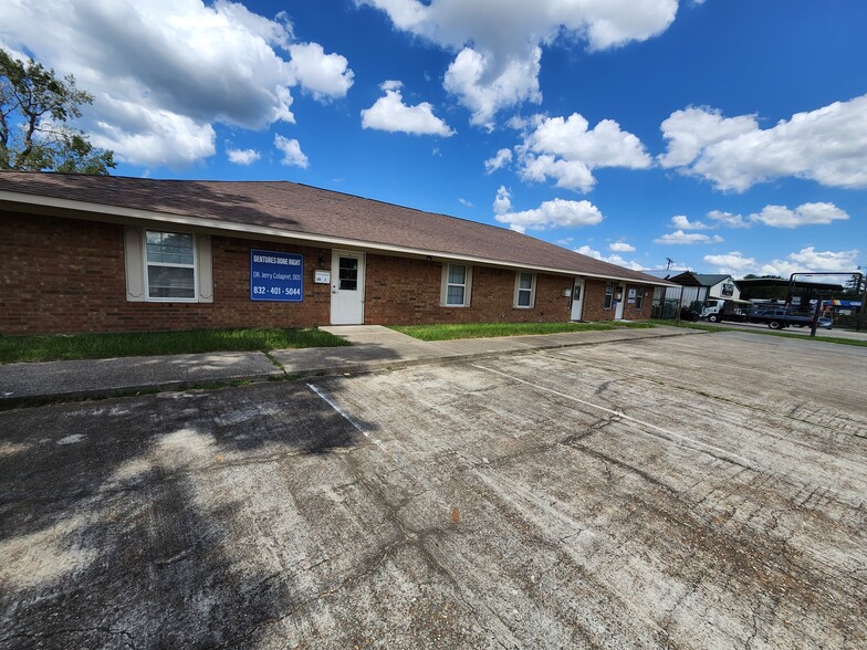 308 Belcher St, Cleveland, TX en venta - Foto del edificio - Imagen 2 de 7