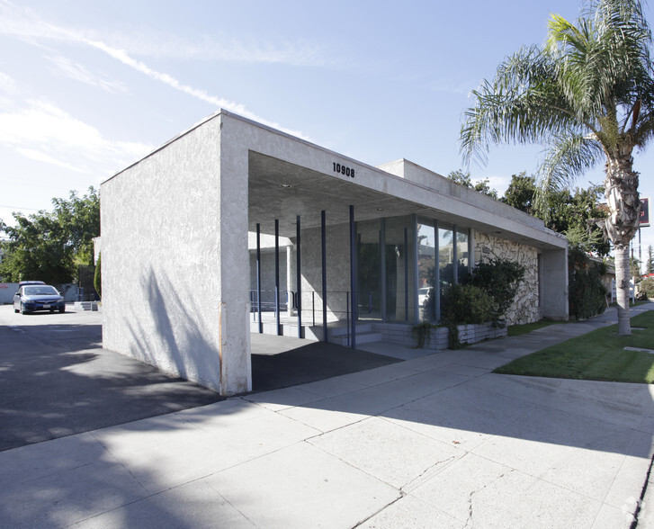 10906 Riverside Dr, North Hollywood, CA en alquiler - Foto principal - Imagen 1 de 6