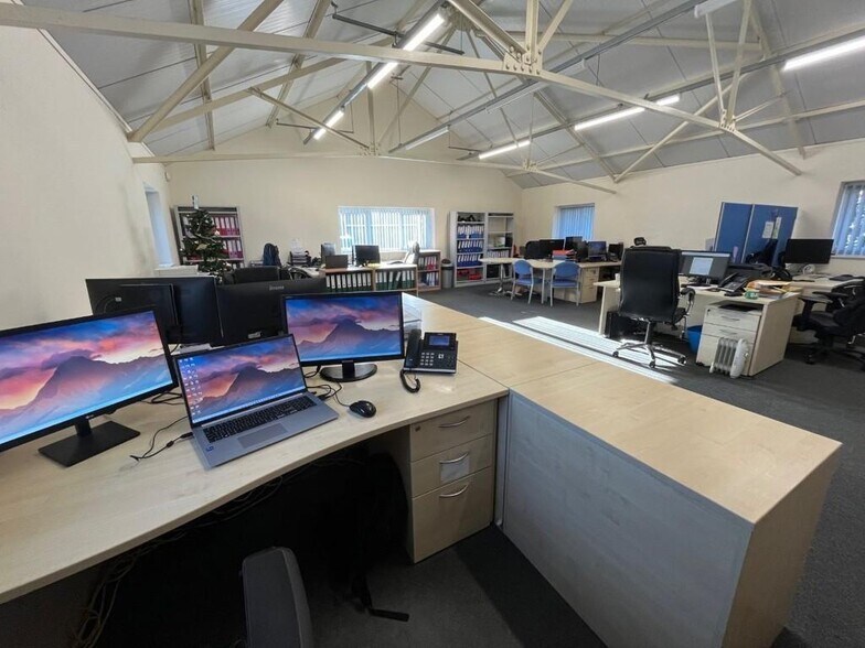 Manningtree Rd, Dedham en venta - Foto del edificio - Imagen 2 de 12