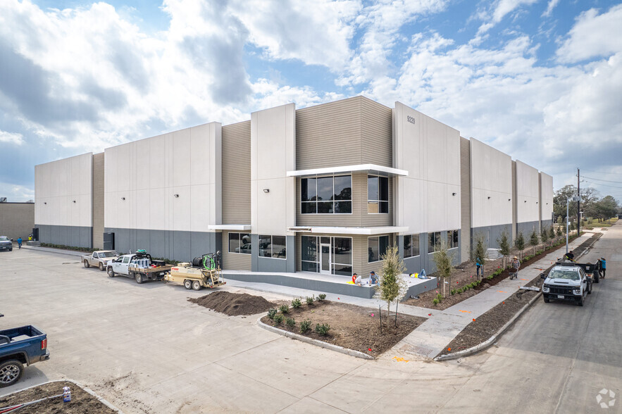 Rothway Street & Beeman Way, Houston, TX en alquiler - Foto del edificio - Imagen 1 de 8