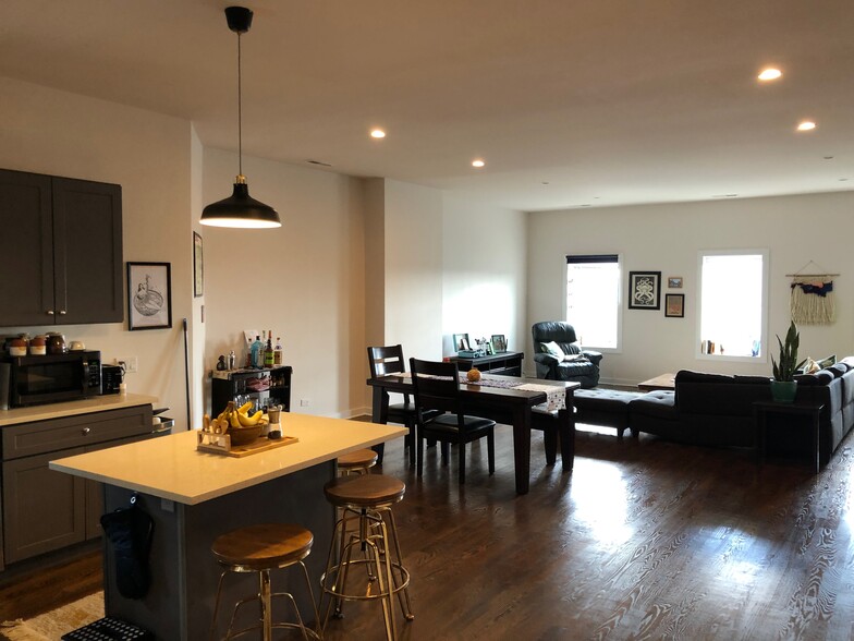 1329 W 18th St, Chicago, IL en venta - Foto del interior - Imagen 3 de 17