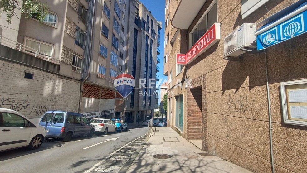 Local en Vigo, Pontevedra en venta - Foto del edificio - Imagen 1 de 33