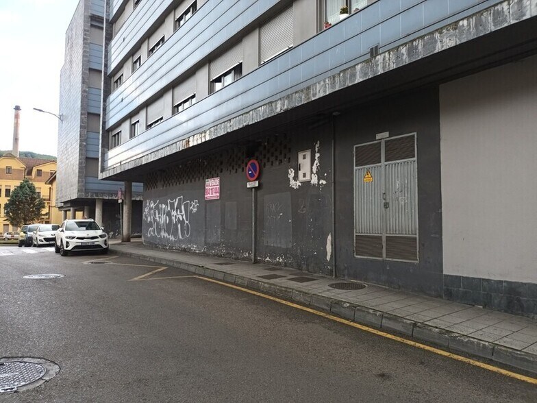 Calle Alfonso Argüelles, Langreo, Asturias en venta - Foto del edificio - Imagen 2 de 16