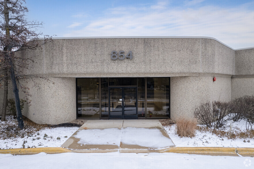 854 E Algonquin Rd, Schaumburg, IL en venta - Foto del edificio - Imagen 3 de 5