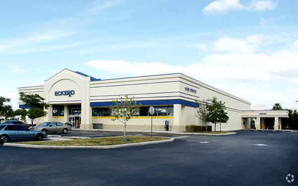 3915 W Commercial Blvd, Tamarac, FL en venta - Foto del edificio - Imagen 2 de 4