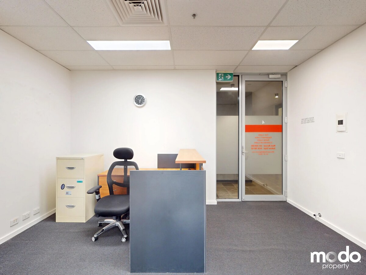 1320 Plenty Rd, Bundoora, VIC 3083 - Unidad 4 - - Foto del interior - Image 2 of 6