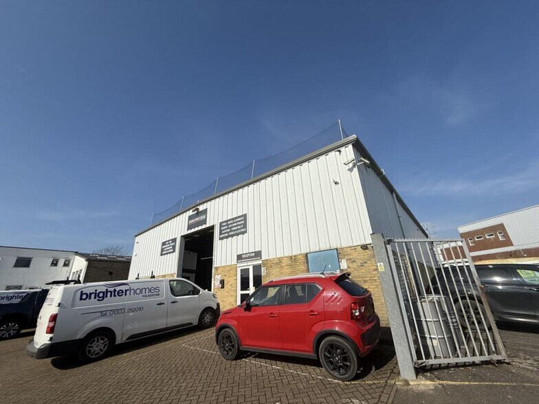 Park Farm Close, Folkestone en venta - Foto del edificio - Imagen 3 de 18