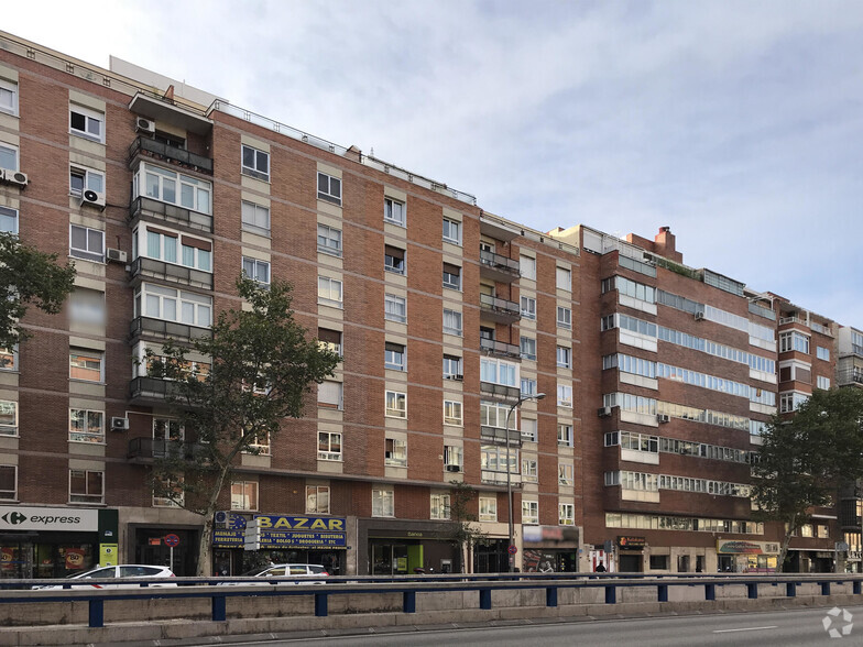 Avenida América, 24, Madrid, Madrid en venta - Foto del edificio - Imagen 3 de 3