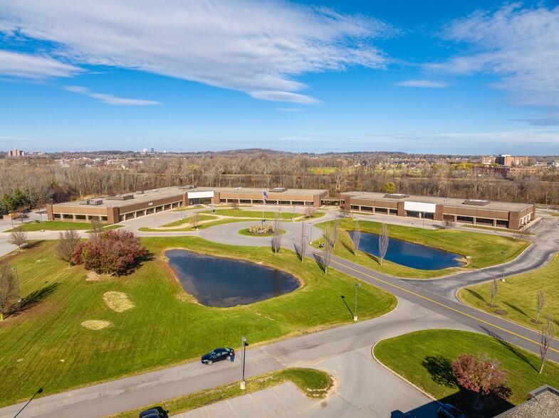 500 Canal View Blvd, Rochester, NY en alquiler - Foto del edificio - Imagen 2 de 46