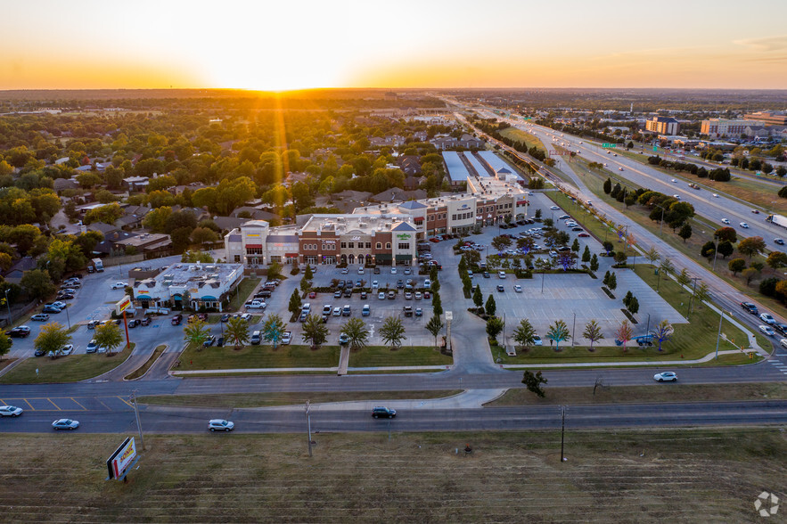 3000 W Memorial Rd, Oklahoma City, OK en alquiler - Foto del edificio - Imagen 2 de 8