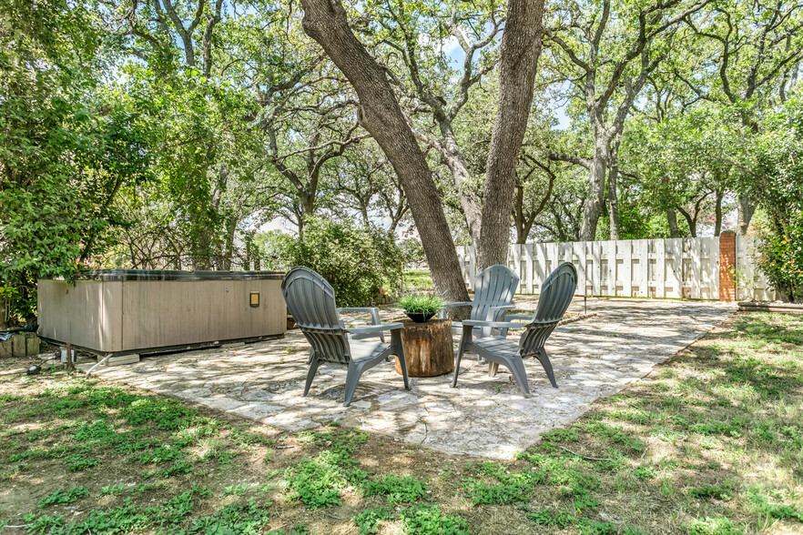 105 Cristol Dr, Fredericksburg, TX en venta - Foto del edificio - Imagen 3 de 18