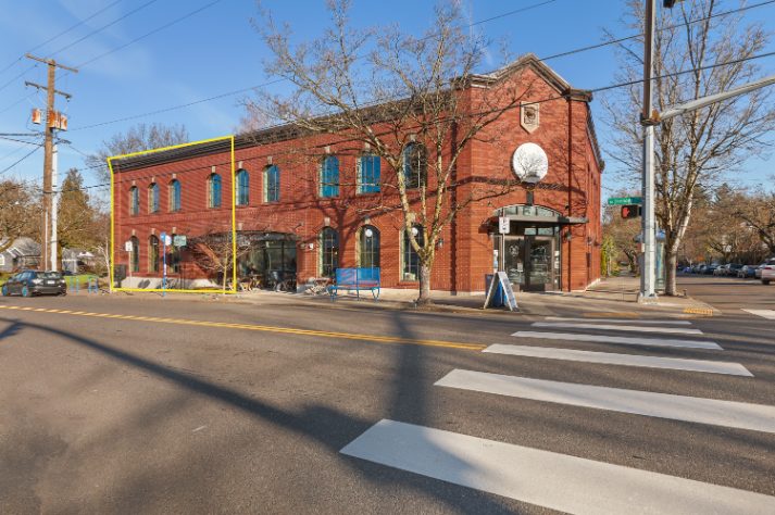 2393 NE Fremont St, Portland, OR en alquiler Foto del edificio- Imagen 1 de 12