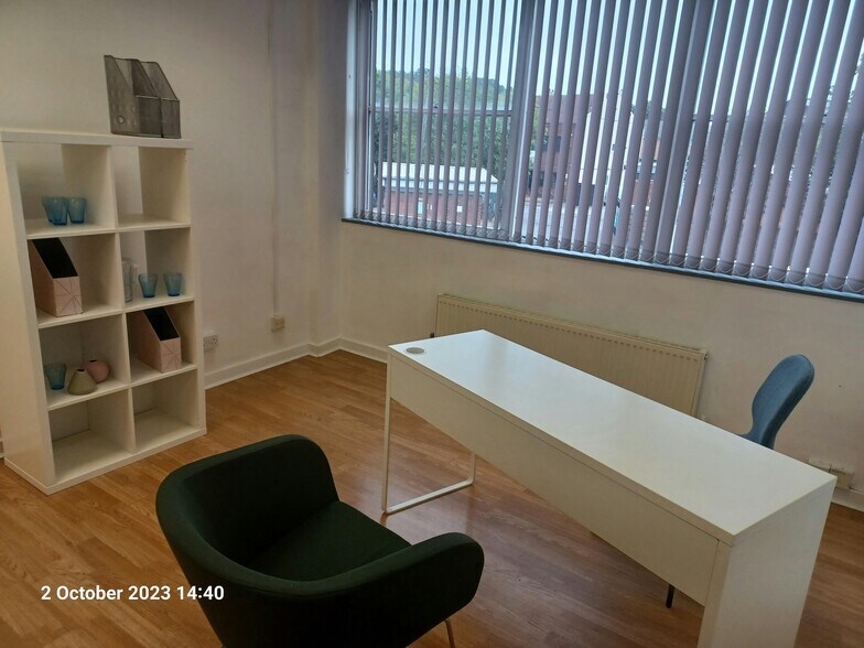 Denby Dale Rd, Wakefield en alquiler - Foto del edificio - Imagen 1 de 18