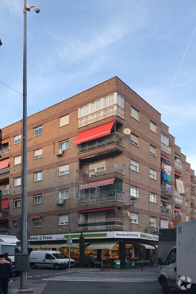 Edificio residencial en Torrejón de Ardoz, Madrid en venta - Foto del edificio - Imagen 2 de 2