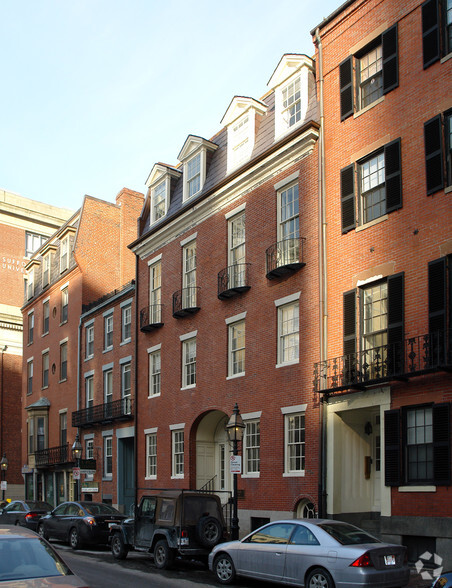 10 Derne St, Boston, MA en alquiler - Foto del edificio - Imagen 1 de 22