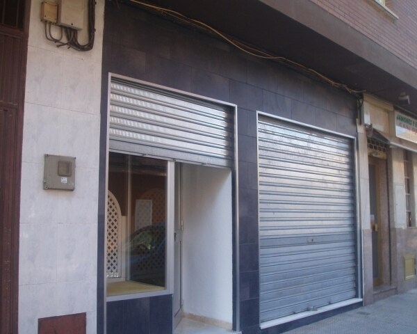 Local en Córdoba en venta - Foto del edificio - Imagen 1 de 8