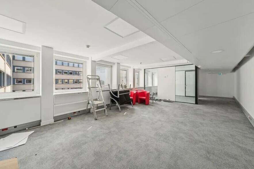 137-139 Rue De L'Universite, Paris en alquiler - Foto del edificio - Imagen 3 de 12