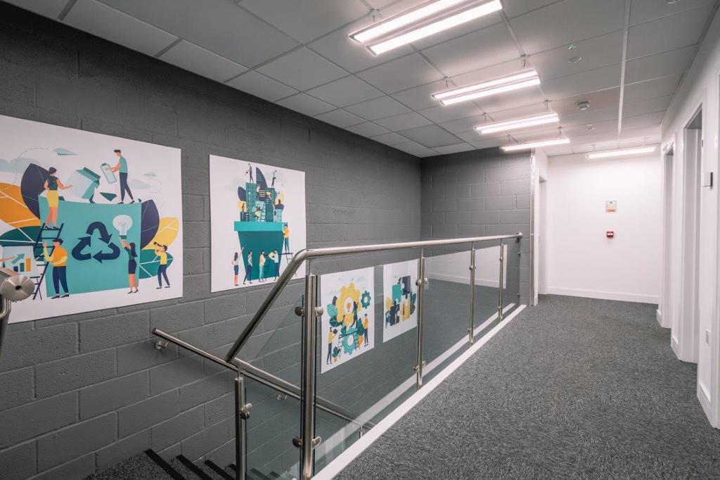 Broomfield Rd, Colchester, ESS CO7 7FD - Unidad 4 - - Foto del interior - Image 1 of 4