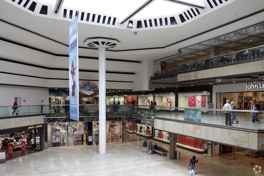 Bourges Blvd, Peterborough en alquiler - Foto del edificio - Imagen 2 de 16