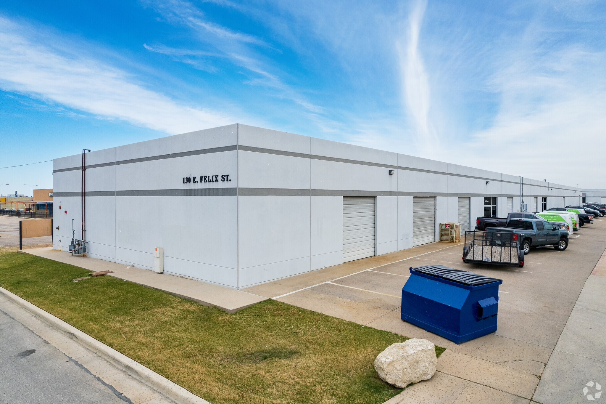 130 E Felix St, Fort Worth, TX en alquiler Foto del edificio- Imagen 1 de 5