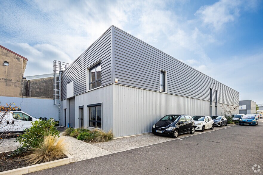 Flex en Vénissieux en alquiler - Foto del edificio - Imagen 1 de 3