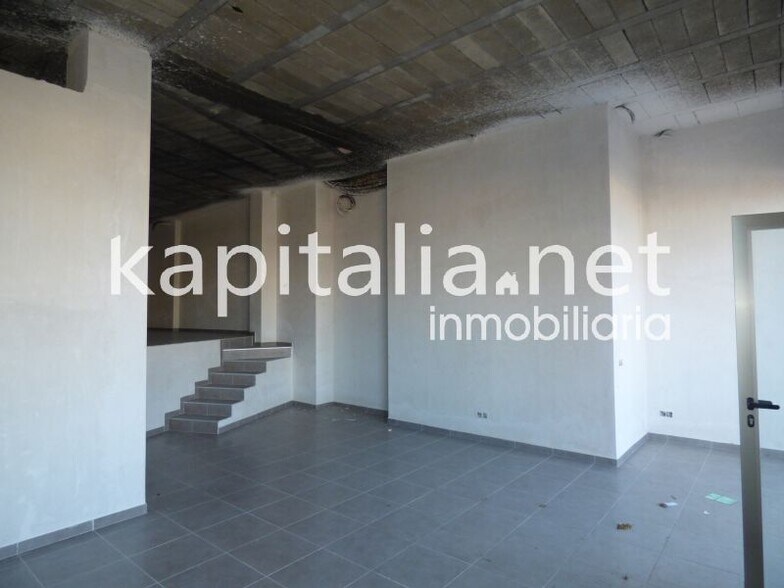 Local en Ontinyent, Valencia en venta - Foto del edificio - Imagen 3 de 4
