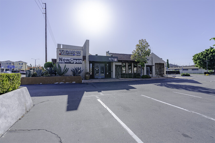 8562 Garden Grove Blvd, Garden Grove, CA en venta - Foto del edificio - Imagen 2 de 18