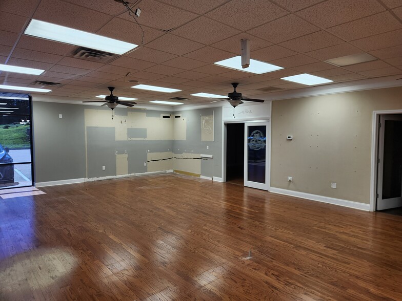 1420 Mcfarland Blvd, Northport, AL en alquiler - Foto del interior - Imagen 3 de 7