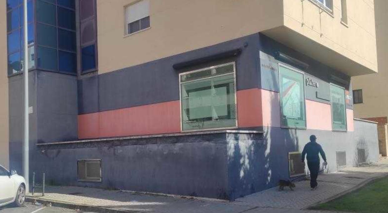 Calle Sierra de Tormantos, 16, Plasencia, CAC 10600 - Unidad 1 -  - Foto del interior - Image 2 of 16