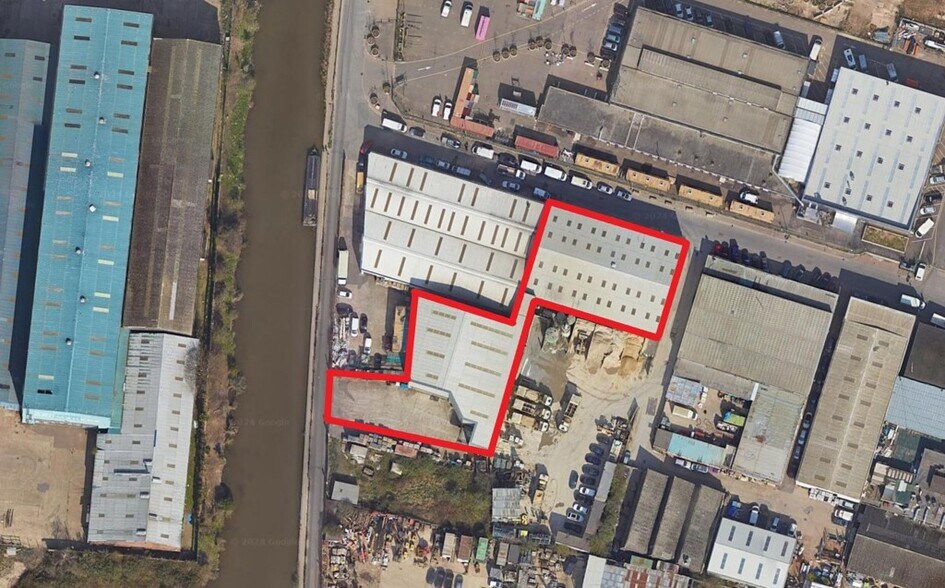 3 Anthony Way, London en venta - Vista aérea - Imagen 2 de 12