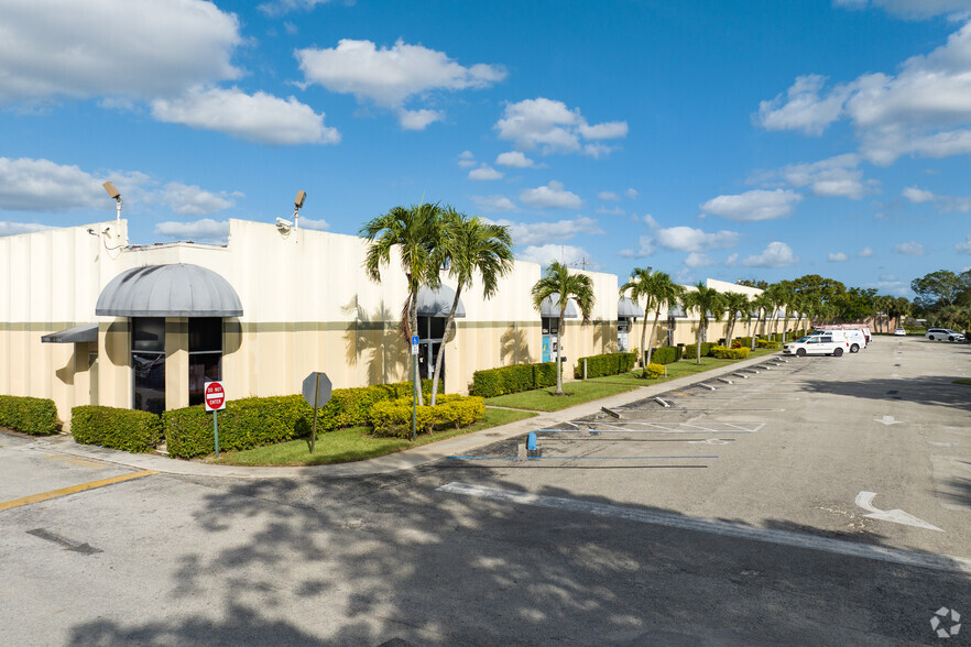 12201-12249 NW 35th St, Coral Springs, FL en alquiler - Foto del edificio - Imagen 1 de 6