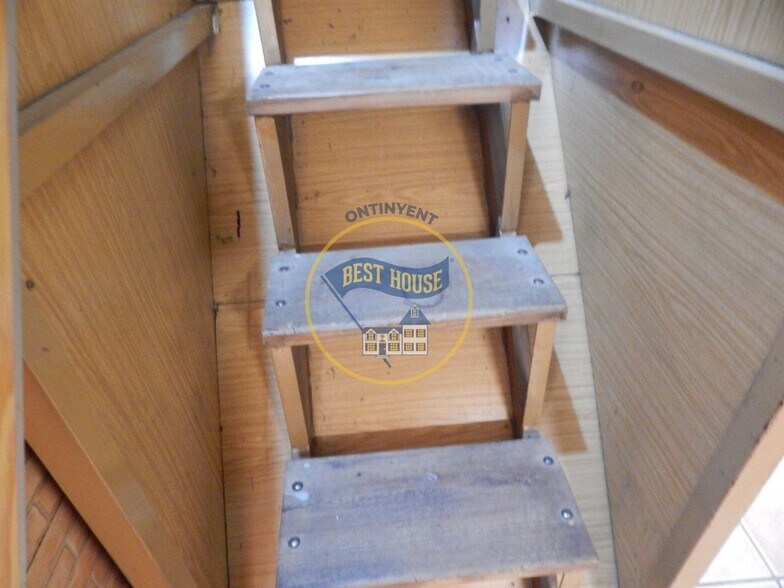 Local en Ontinyent, Valencia en alquiler - Foto del edificio - Imagen 2 de 8