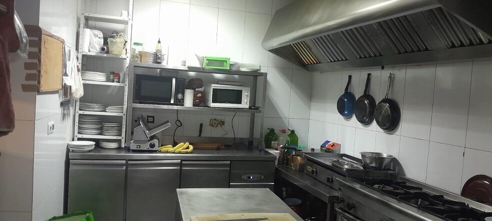 Local en Cáceres, Cáceres en alquiler - Foto del edificio - Imagen 2 de 9