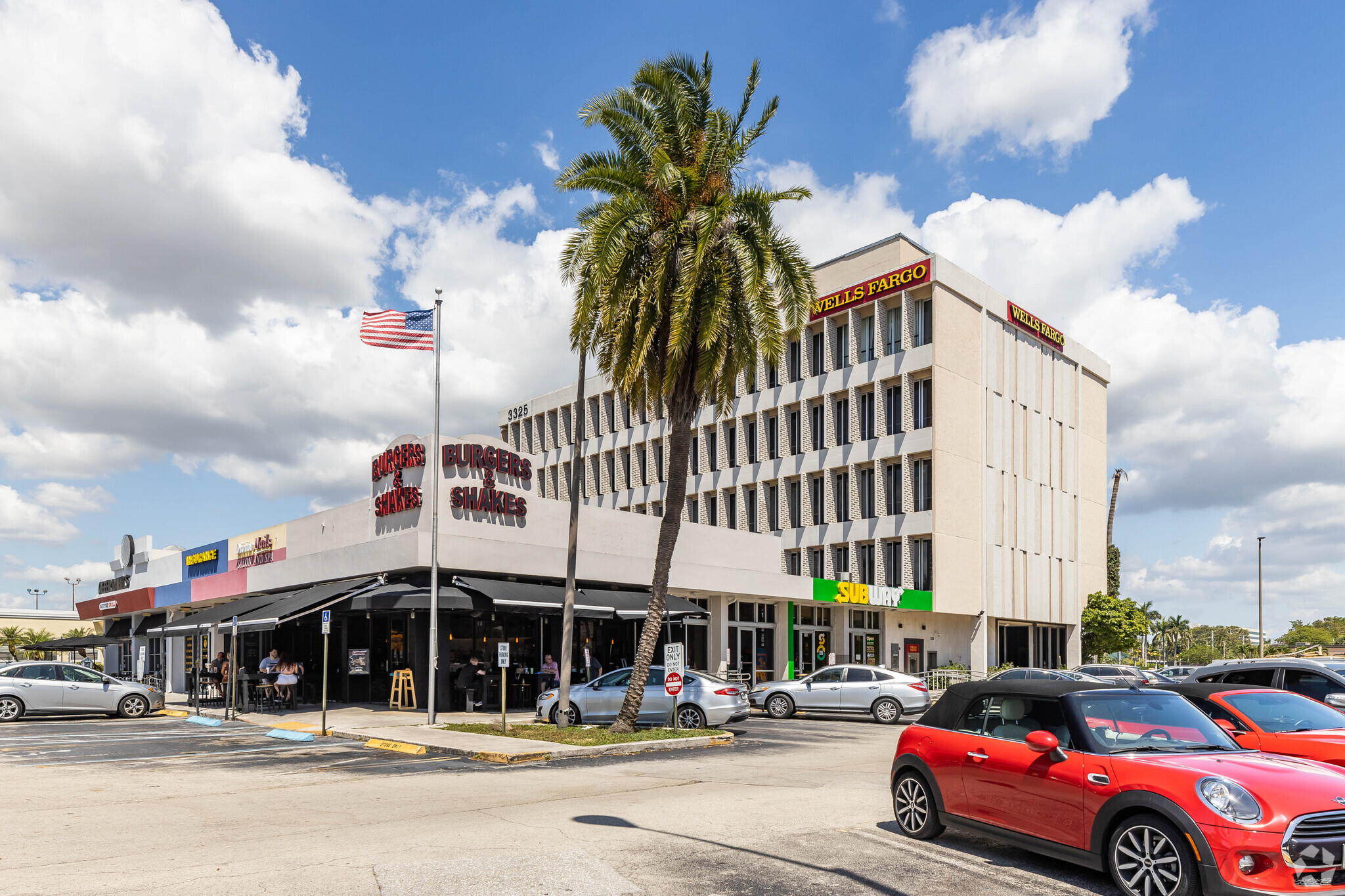 3325 Hollywood Blvd, Hollywood, FL en alquiler Foto del edificio- Imagen 1 de 9