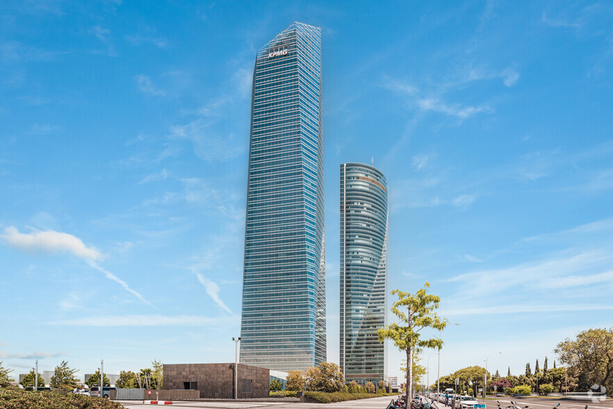 Paseo Regus Torre Cristal, Paseo Castellana, 259 C, Madrid, Madrid en alquiler - Foto del edificio - Imagen 2 de 3