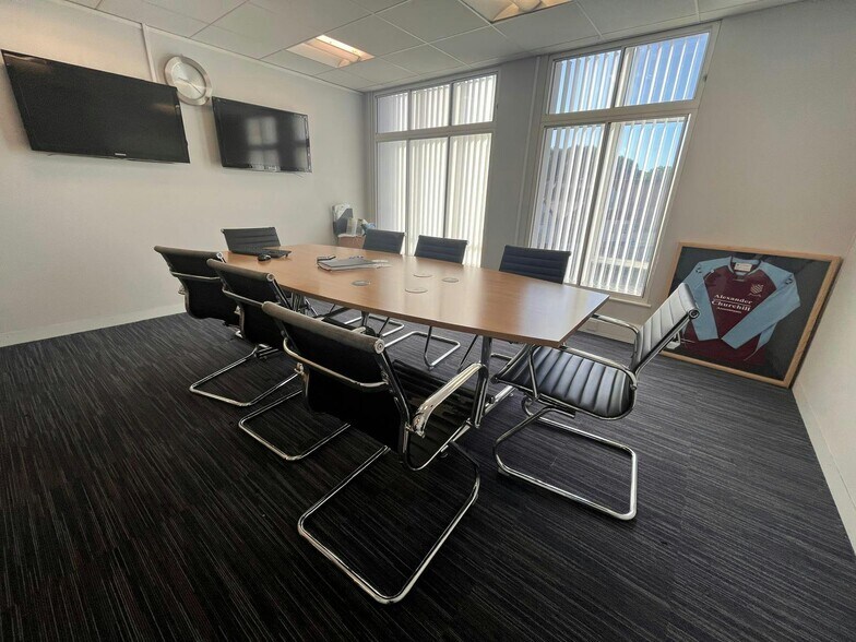 90-94 The Broadway, Chesham en alquiler - Foto del edificio - Imagen 3 de 6