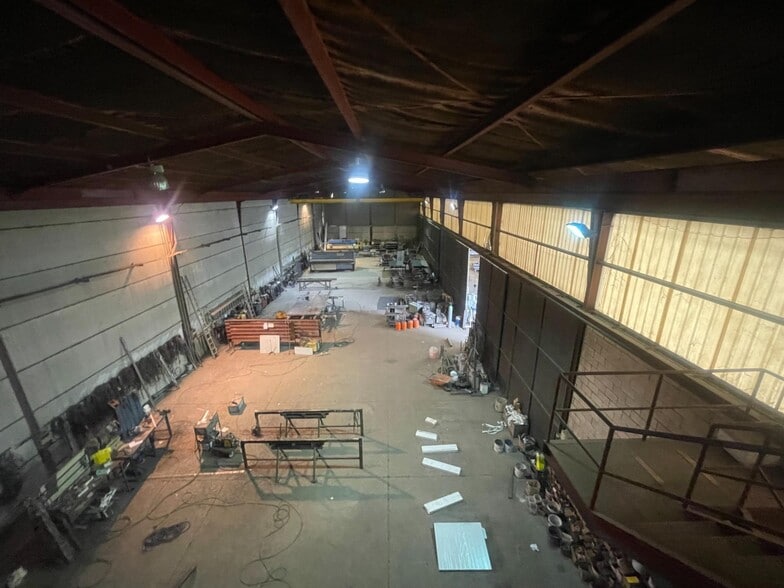 Nave en SEVILLA, Sevilla en venta - Foto del edificio - Imagen 2 de 26