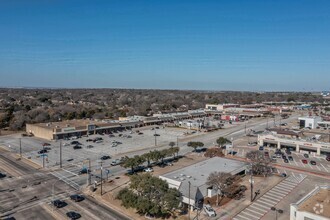 201-331 S Cedar Ridge Dr, Duncanville, TX - VISTA AÉREA  vista de mapa - Image1