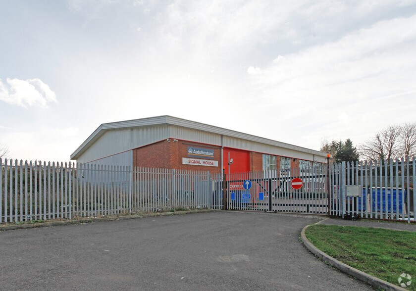 Crown Way, Rushden en alquiler - Foto del edificio - Imagen 2 de 2