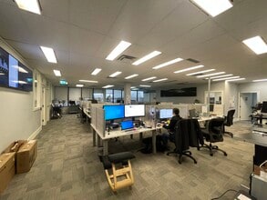 13955 Bridgeport Rd, Richmond, BC en alquiler Foto del edificio- Imagen 2 de 10