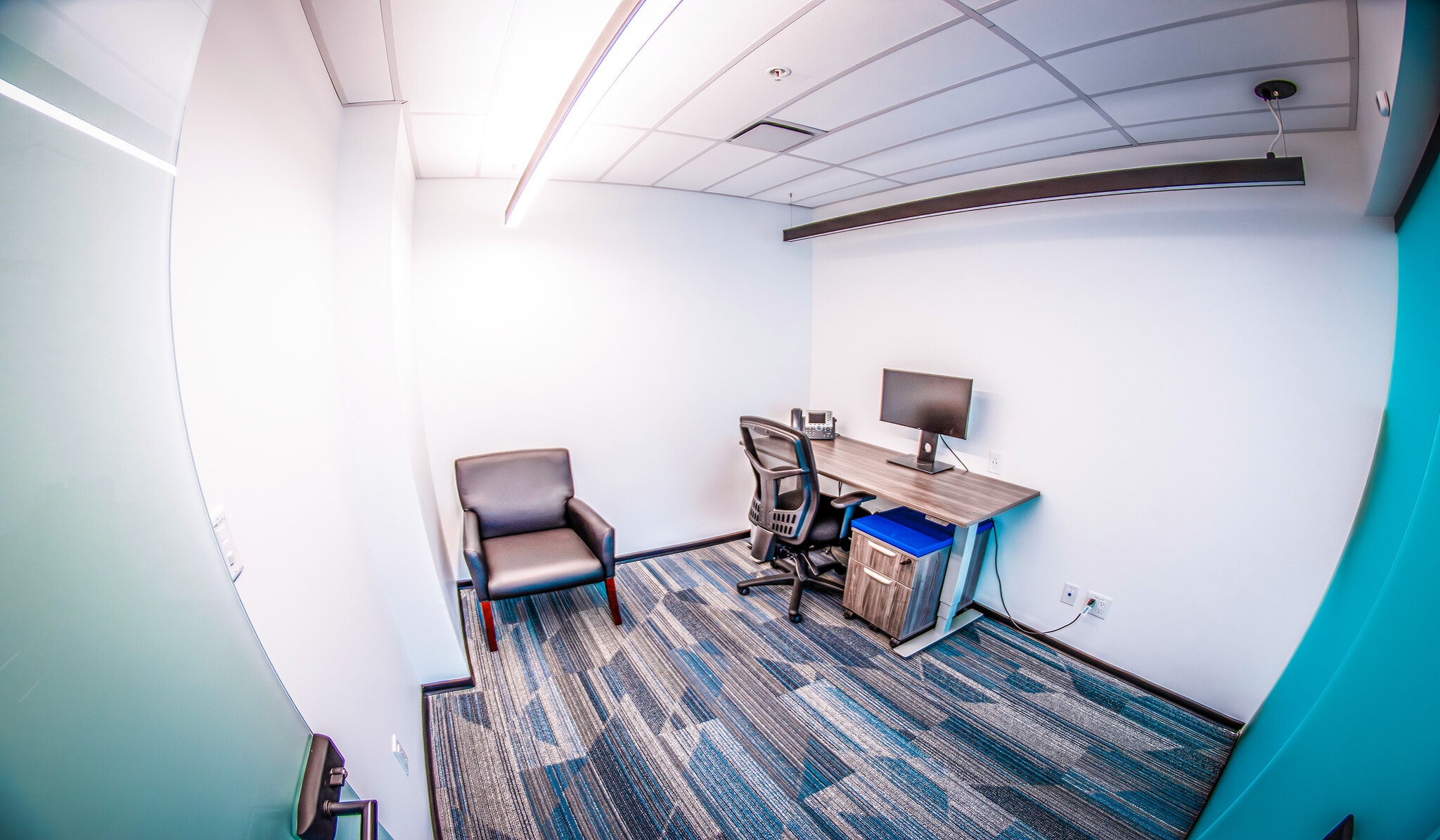 252 W Esplanade, North Vancouver, BC en alquiler Foto del interior- Imagen 1 de 3