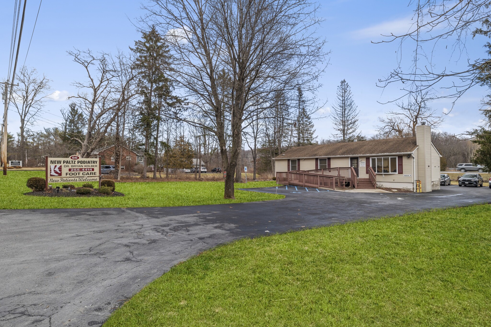 66 N Putt Corners Rd, New Paltz, NY en venta Foto del edificio- Imagen 1 de 41