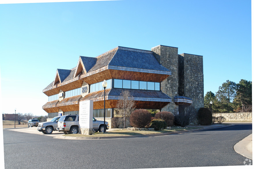 889 N Maize Rd, Wichita, KS en alquiler - Foto del edificio - Imagen 2 de 2