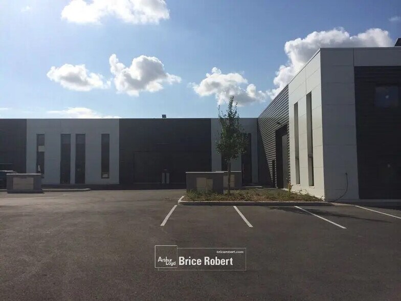 Flex en Chassieu en alquiler - Foto del edificio - Imagen 3 de 7