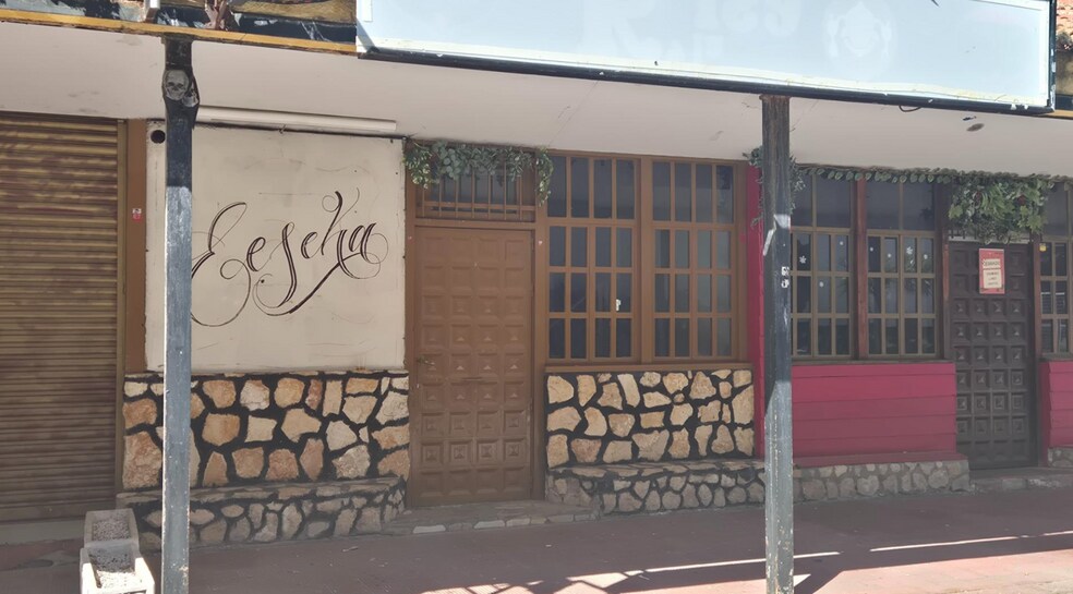 Local en Nuevo Baztán, Madrid en venta - Foto del edificio - Imagen 3 de 3